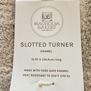 Magnolia White Slotted Turner
